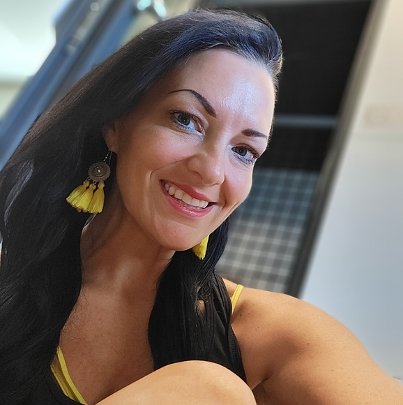 Meet your Posher, Andy - Picture 1 of 2